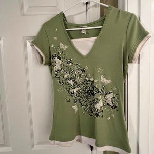 Short sleeve shirt with hood